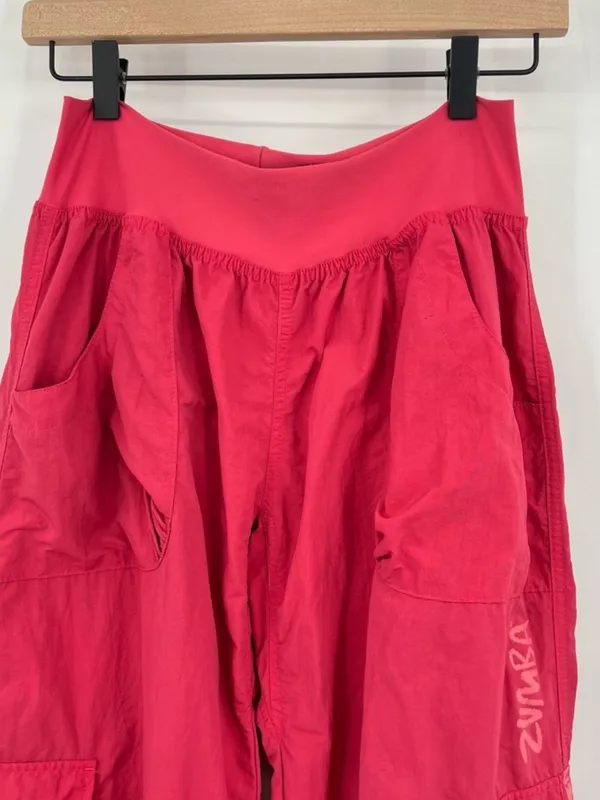 Zumba Feelin’ It Cargo Convertible Pants Size M Size M - Image 4
