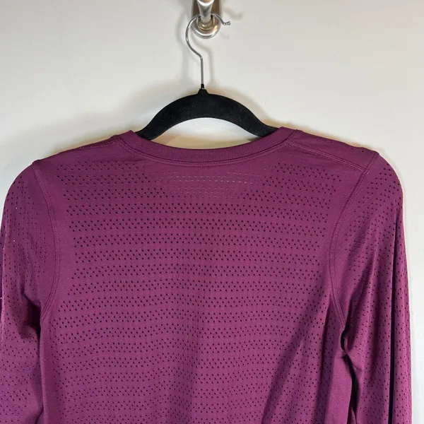 Lululemon Long Sleeve Athletica Perforated Top Purple Women's Size‎ Small - Image 5