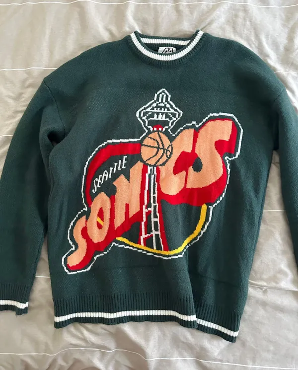 dark green sweater Size L - Image 2