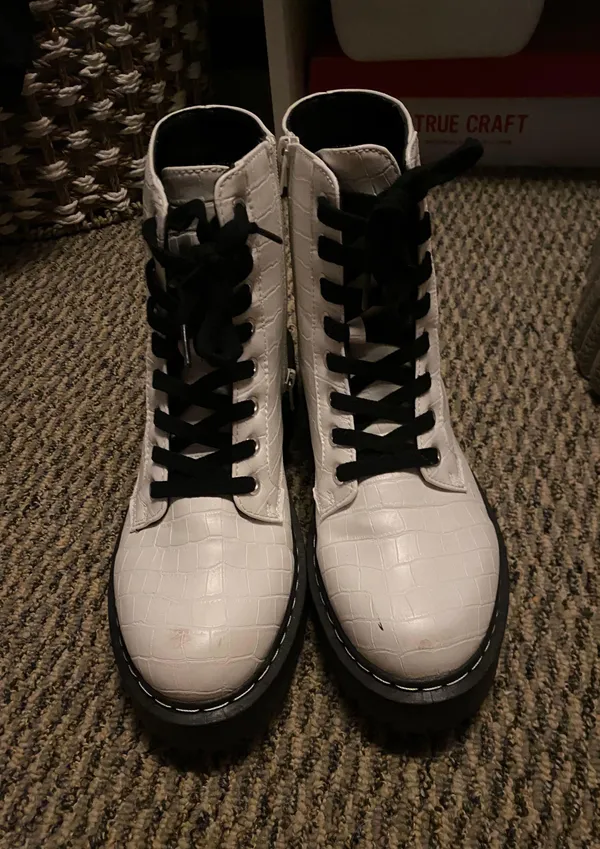 White Leather Boots Size 8 - Image 2