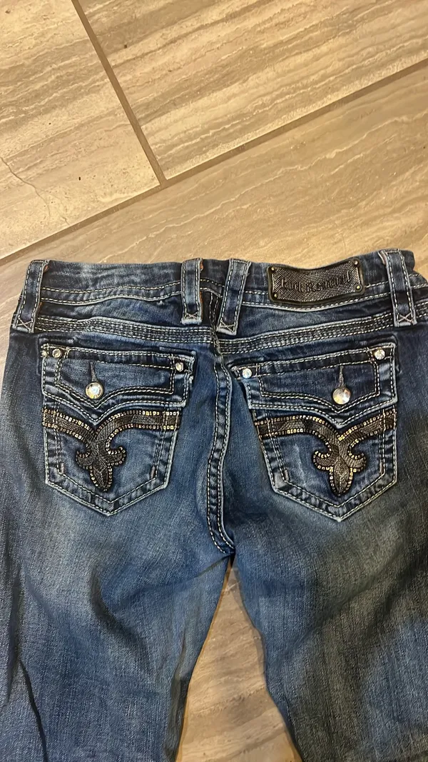 Jeans sz 28! No :( - Image 2