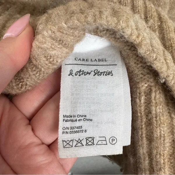 & Other Stories Turtleneck Tan Sweater Wool Blend Size Medium - Image 4