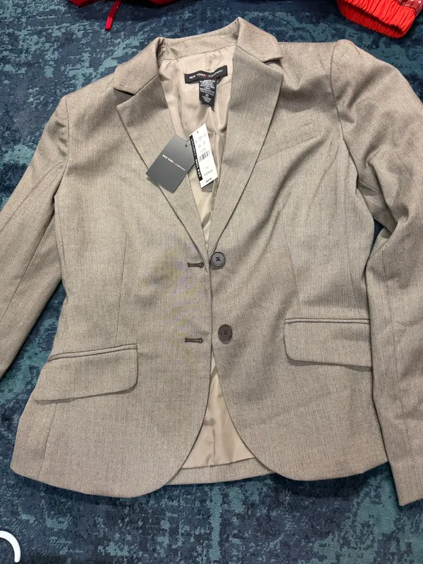 Blazer New York Tan Size 10 - Image 2