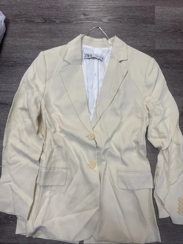 ZARA Cream Two-Button Tailored Blazer - Image 4
