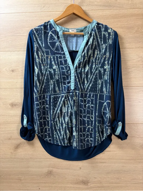 Anthropologie Tiny Women’s Orion Henley Top Small - Image 4