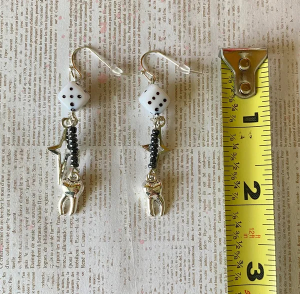 Handmade unisex Kawaii punk goth shiny teeth chain dangle earrings🦷✨💕 - Image 3
