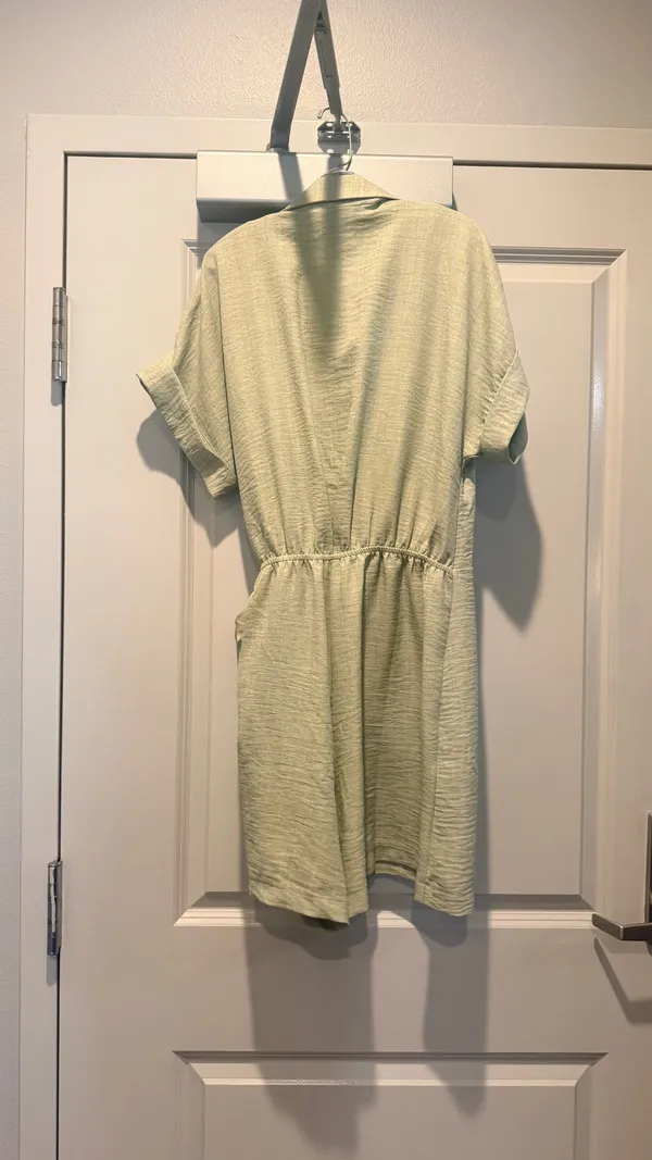 Mint green romper Size M - Image 2