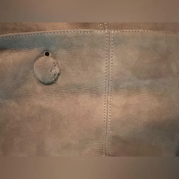 Nice Vintage 90s Stuart’s Tan Suede Trench Coat! - Image 6
