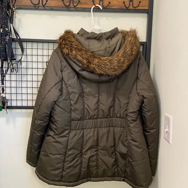 NWOT | Faded Glory women’s winter puffer coat —‎ large - Image 6