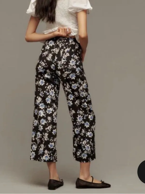 Anthropologie Black Floral Cropped Wide-Leg Pants - Image 4