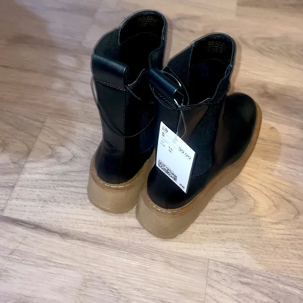H&M black platform chunky mid calf boots size 5.5 - Image 3
