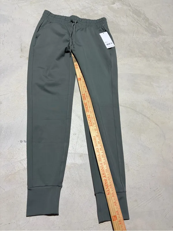 Yogalicious lux NWT lux maya illusion jogger mulled basil XS MSRP$78 - Image 5