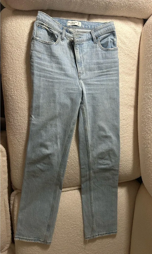 Abercrombie 90s Straight High-Rise jeans - Image 6