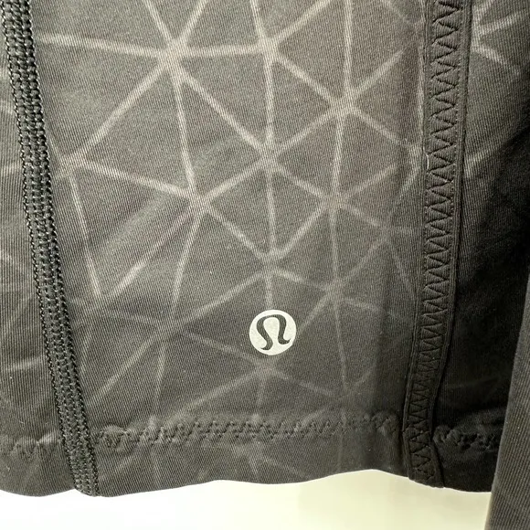 Lululemon‎ size 4 Fresh in Mesh black bra tank luxtreme mesh black silver - Image 7