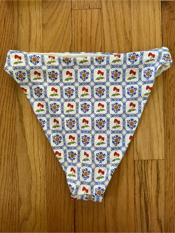 NWT Dippin’ Daisys Bikini Set in Palermo Print size Small - Image 15