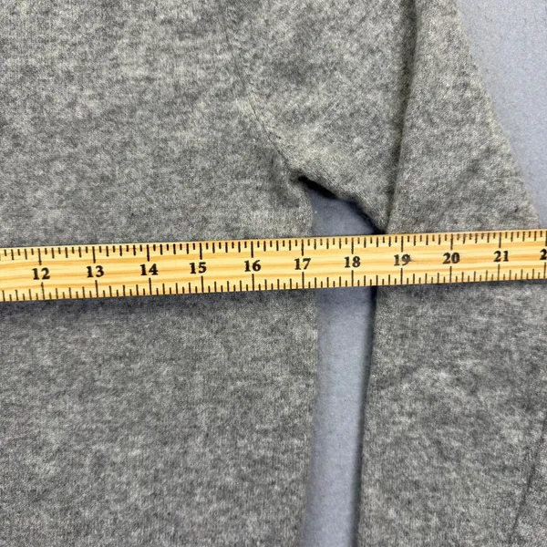 Quince Mongolian Cashmere Crewneck Sweater Heather Grey LB1055-SGK001‎ Size M - Image 4