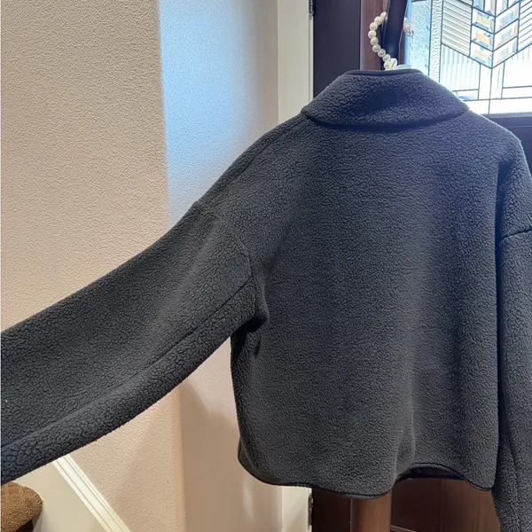 The North Face Women’s Charcoal Fleece Jacket - Image 9