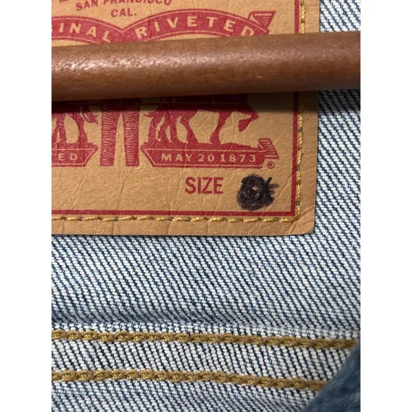 Levis Denim Trucker Jacket Womens 3X Blue Medium Wash Button Front Jean Coat - Image 3