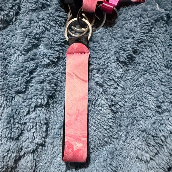 Floral‎ Wallet and Marbled Pink Keychain & Accessories - Image 5