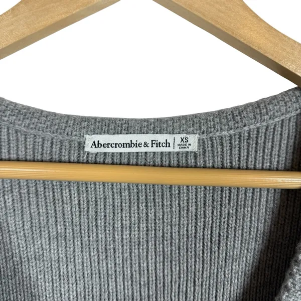 Abercrombie & Fitch Women’s Mara Button-Up Sweater Vest Grey XS - Image 5