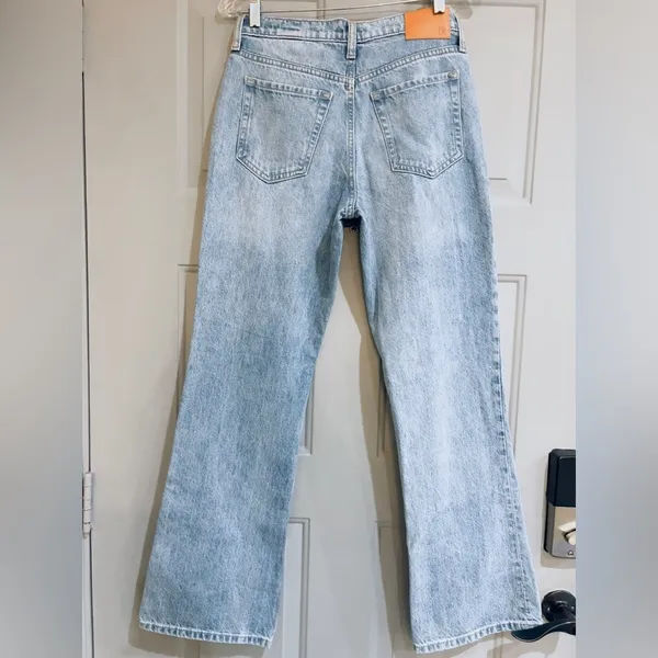 Banana Republic HIGH-RISE RELAXED BOOTCUT Leg Jeans size 26 100% cotton - Image 5