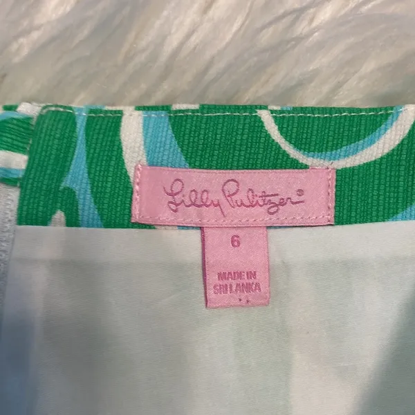 Lilly Pulitzer Skorts size 6 excellent condition - Image 2