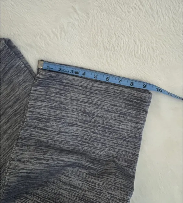 Under Armour Sweatpants Medium - Image 6