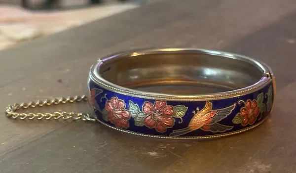 Vintage birds and flowers cloisonné hinged bangle bracelet - Image 8