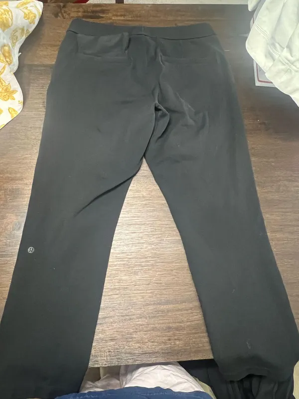Men’s Lululemon Pants  - Image 4