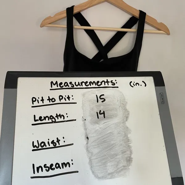Women's size small compression lined sports bra criss cross back crop top black - Image 3