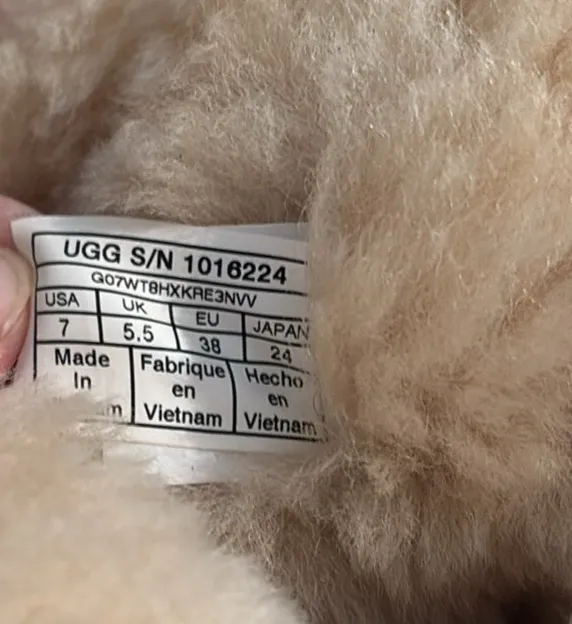 UGG Women’s Boots 7 - Image 5