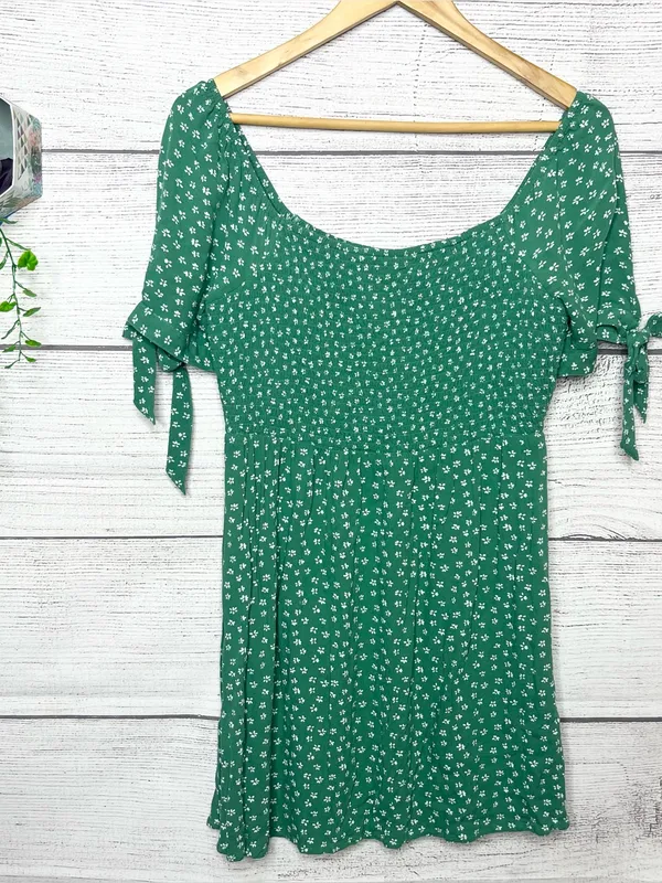 American Eagle Green Floral Tie Sleeve Smocked SquareNeck Mini Dress Size Medium - Image 2