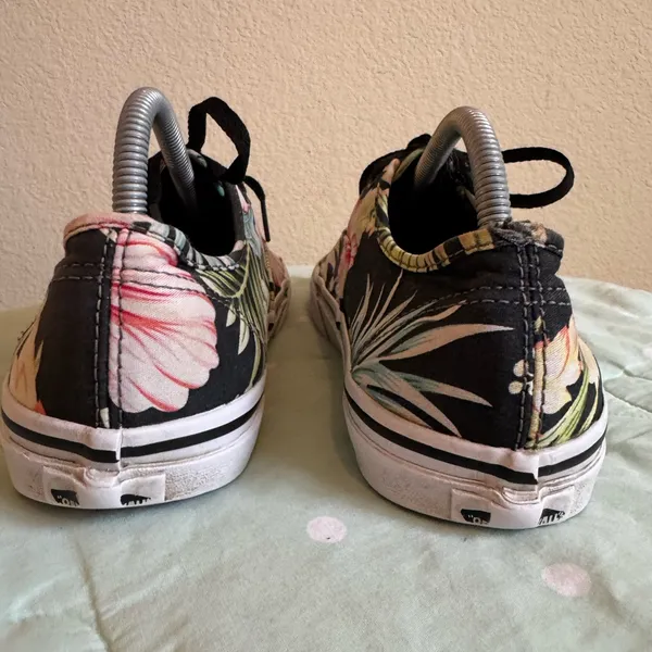 Vans Hawaiian Floral Sneakers Womens size 7 - Image 5