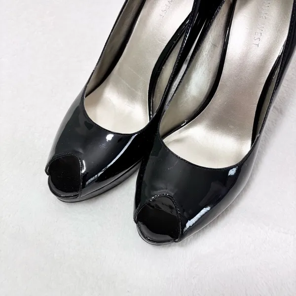 Nine West Black Peep Toe Heels Patent Upper Leather Open Toe Heels Pumps Size 9M - Image 4