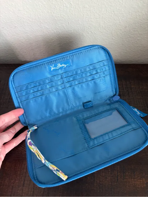 Retired Capri Blue Paisley Vera Bradley Tote & Wallet - Image 8
