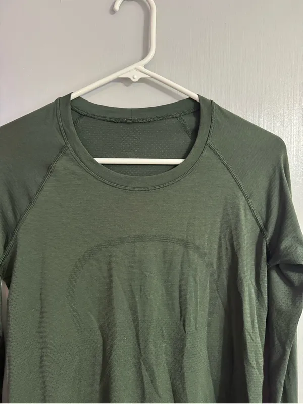 Lululemon Athletica Olive Green Swiftly Tech Long Sleeve Crew Shirt Size 6 - Image 8