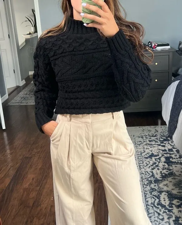 Cropped Cable Knit Turtleneck Black - Image 3
