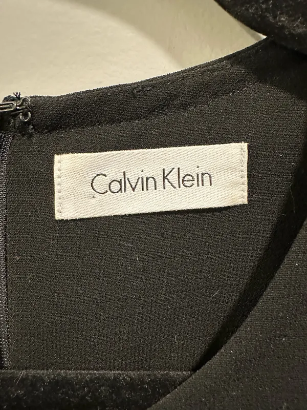 Calvin Klein Sleeveless Fitted Bodice Dress Size 6 - Image 3