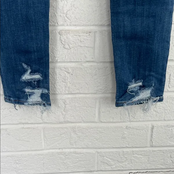 American Eagle Outfitters Blue Skinny Jeans with Distressed Details - Image 9