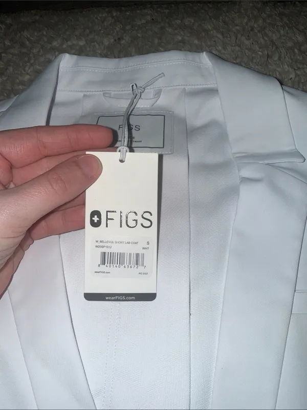 NWT FIGS White Women's Lab Blazer with Notch Collar - Image 3