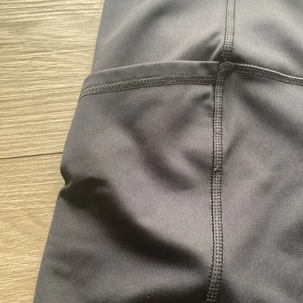black 7/8 leggings active size large pockets - Image 4
