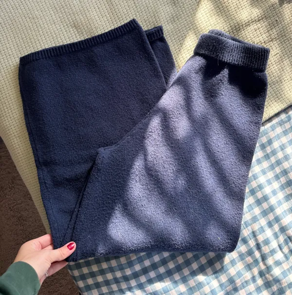 H&M Navy Sweater Set - Image 6