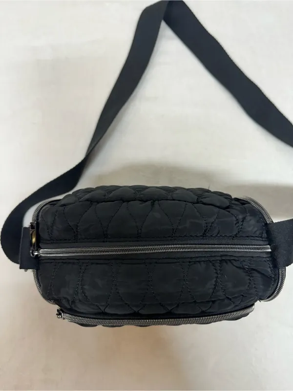Quilted Black Crossbody Bag - Everyday Lightweight Shoulder Bag - Image 6