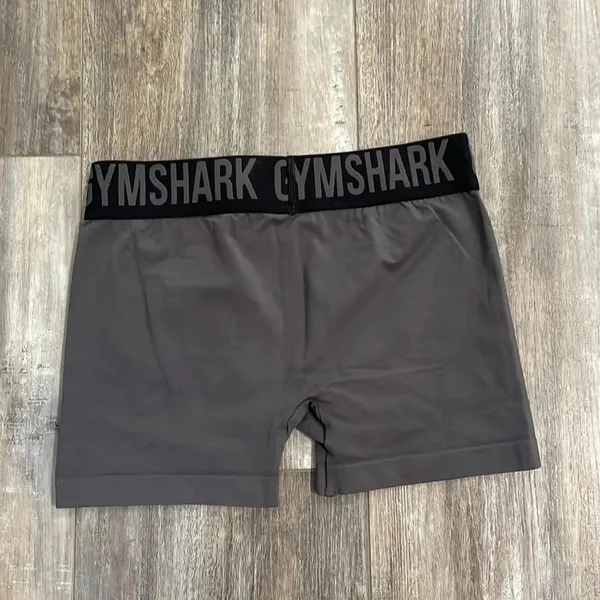 Gymshark Fit seamless womens short - Image 4