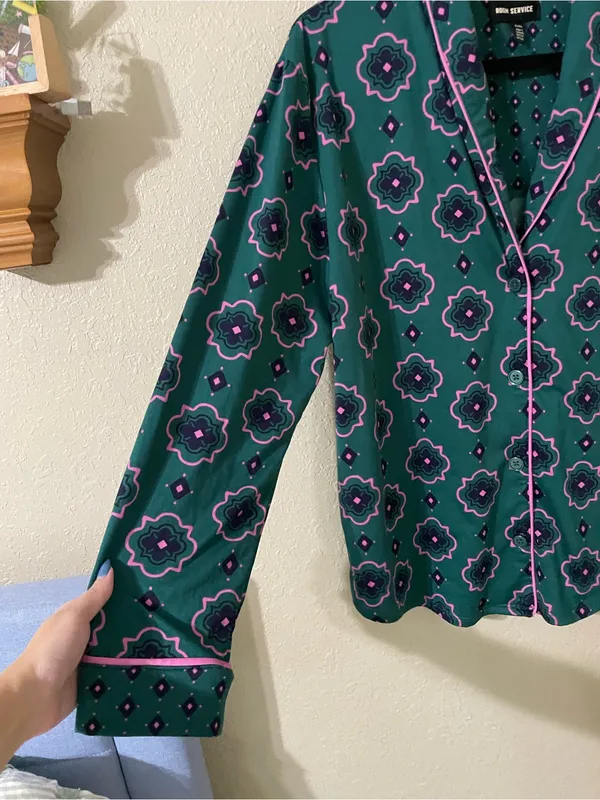 Room Service Geo Print Long Sleeve Pajama Sleep Top Size XL Green Pink Soft - Image 9
