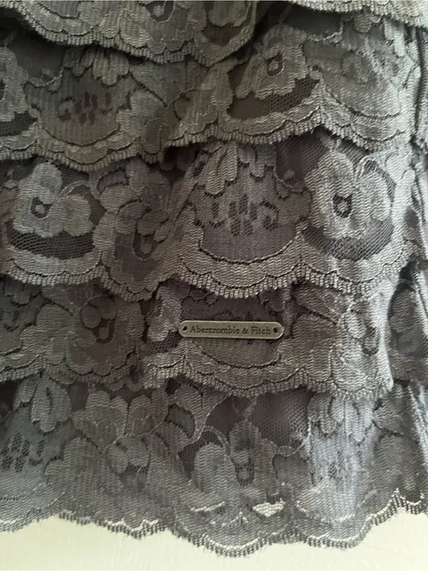 Vintage Abercrombie Gray Lace Tiered Mini Skirt Medium 100% Cotton Coquette - Image 2