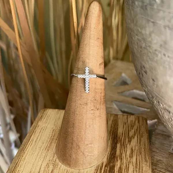 White Gold Sterling Silver Cross CZ Ring Silver Size 4 - Image 7