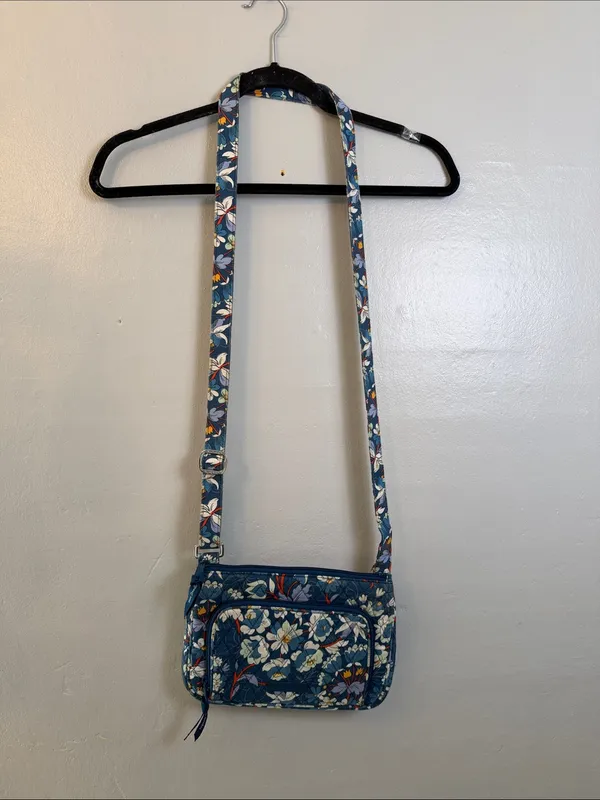 Vera Bradley Navy Blue Floral Quilted Shoulder Bag - Image 7