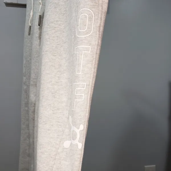 Lululemon Scuba OTF Jogger Heather Gray Size 6 - Image 3