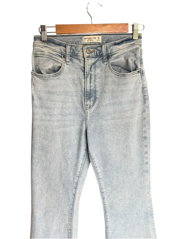 Abercrombie & Fitch - Curve Love High Rise Flare Jeans Light Wash Size 28 - Image 5